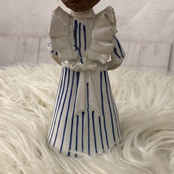 Laura Dunn Nurse Clay Pottery Figurine 1996 England - Picture 8 of 11